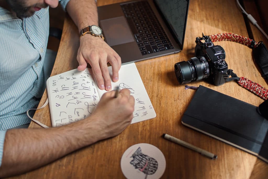 brad neathery 248309 unsplash 4 5 คำถามที่คุณต้องหาคำตอบให้ตัวเอง ก่อนเดินทางเข้าสังเวียนดิจิตอล