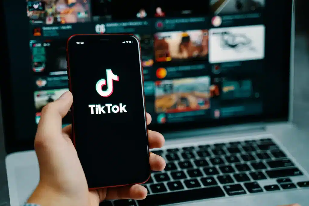 คอนเทนต์ที่ไม่ควรโพสต์ TikTok