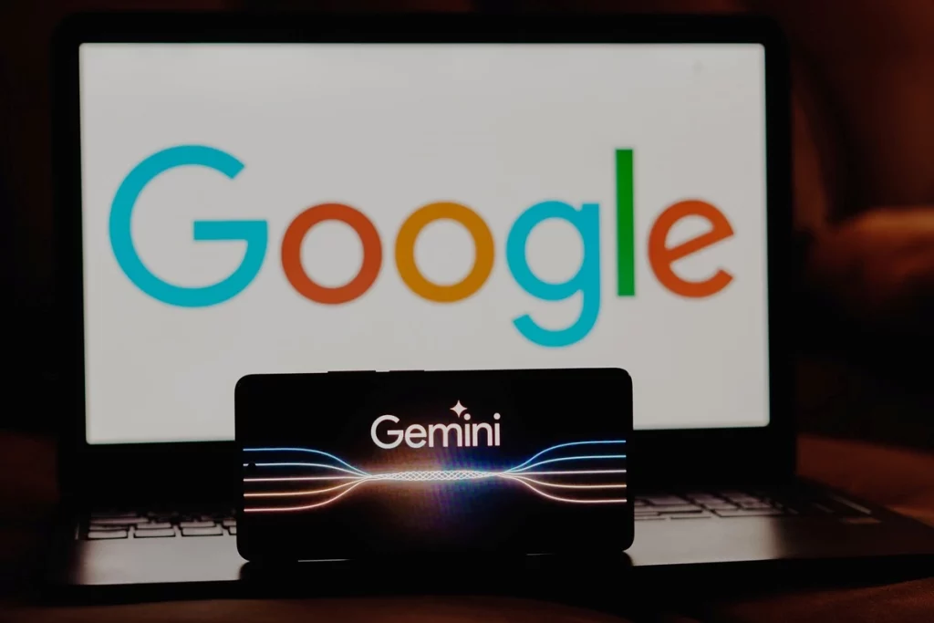Google Gemini คืออะไร ดีกว่า ChatGPT จริงหรือ?